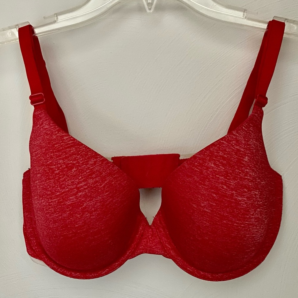 RED HOT ❤️🔥 Victoria’s Secret Bra 32DD